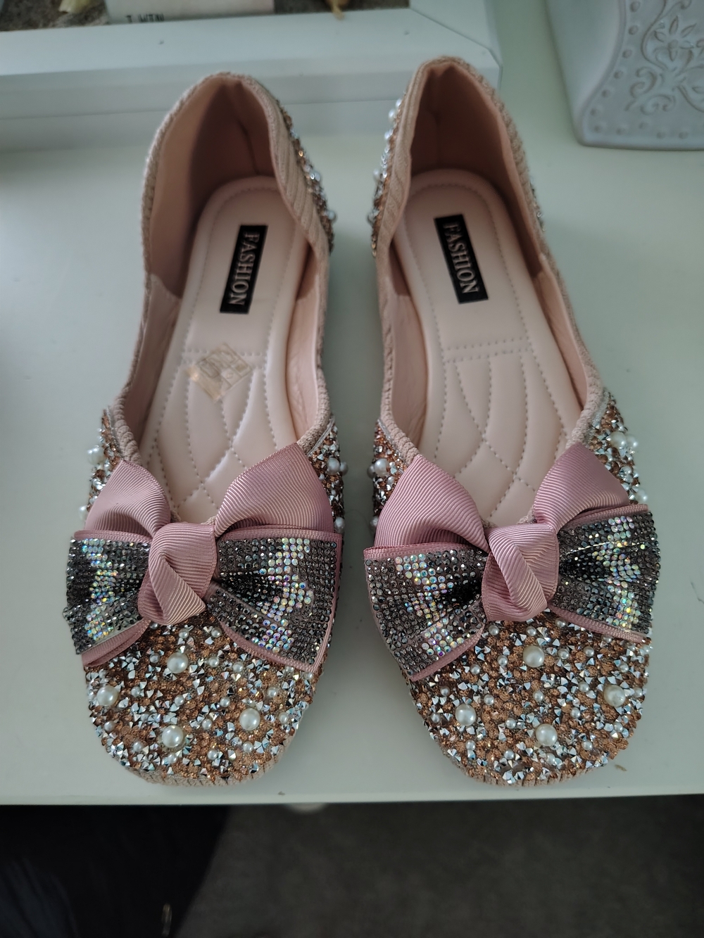 Pink Embellished Bow Flats Isz. 8